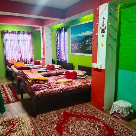 Kabiraalaya Homestay Дарджилинг Екстериор снимка